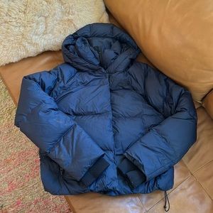 Navy Dealio cropped north face down jacket